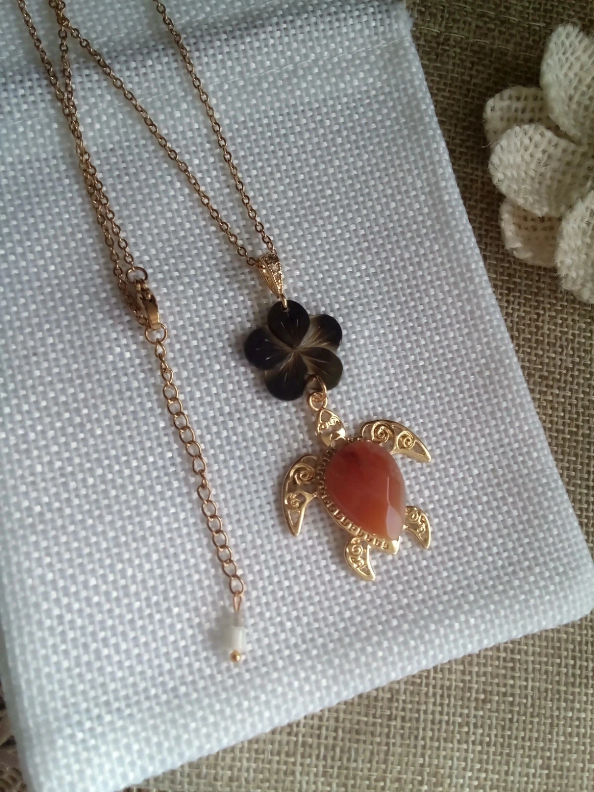 Collier bohème tortue en pierre agate et n'acre naturelle